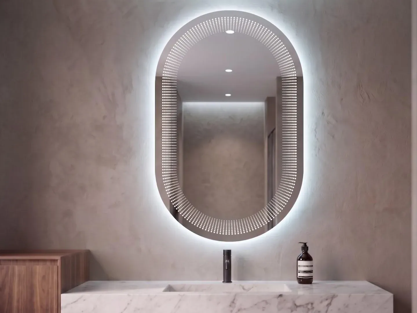 Estela 65 — Espejo LED ovalado de 40 × 64.5 cm con textura estriada